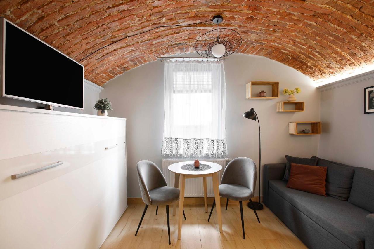 Апартаменти Unique Perfect For Couples, Old Podgorze